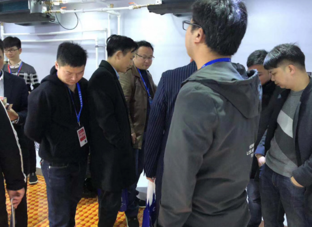 上海熱泵展開展首日,伊蕾科斯空氣能展區(qū)人氣爆棚!