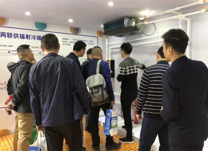 上海熱泵展開展首日,伊蕾科斯空氣能展區(qū)人氣爆棚!