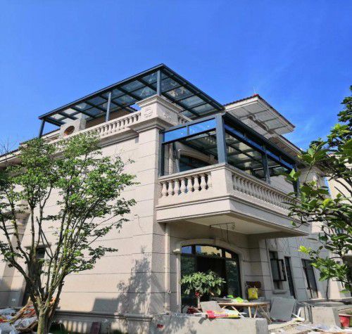 冬天待在陽光房太幸福了，了解下帕萊德高端陽光房定制