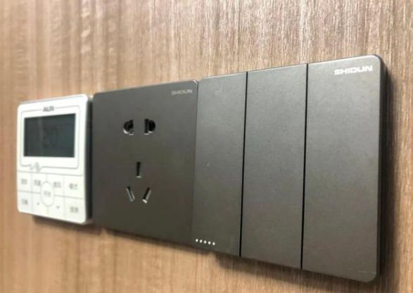 插座這東西少一處都糟心，裝修房子前我們要做大量功課