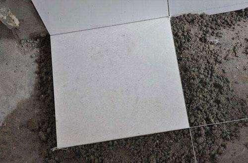 裝修知識：瓷磚的鋪貼方式，選擇對的把家裝修好