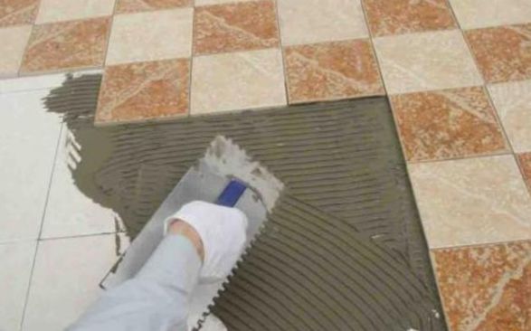 用瓷磚膠裝飾出來(lái)設(shè)計(jì)會(huì)讓家大氣美觀，誰(shuí)家都會(huì)愿意使用