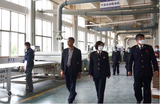 金豐定制家居│吳江海關關長馬紅蘭一行蒞臨調研指導 金豐定制家居│吳江海關關長馬紅蘭一行蒞臨調研指導