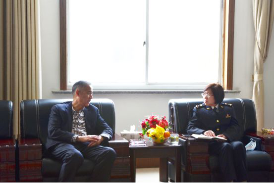 金豐定制家居│吳江海關關長馬紅蘭一行蒞臨調研指導 金豐定制家居│吳江海關關長馬紅蘭一行蒞臨調研指導