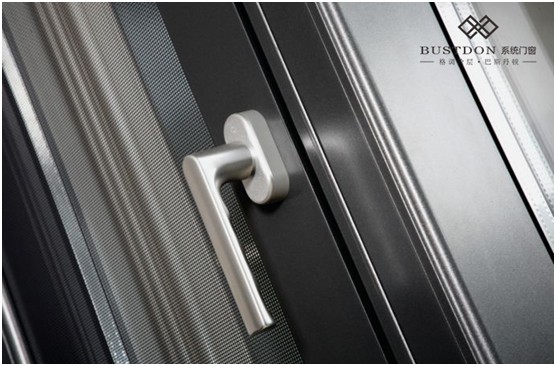 謹防“龍舟水” 巴斯丹頓門窗堅強守護 謹防“龍舟水” 巴斯丹頓門窗堅強守護