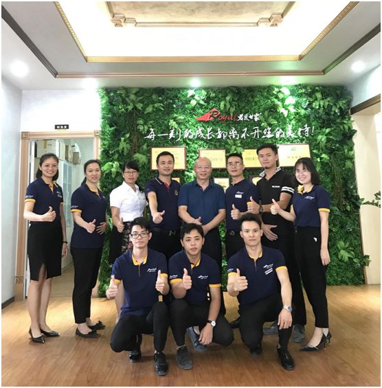 君匠世家藝術壁材 攜手華南理工大學涂偉萍教授技術創新 君匠世家藝術壁材 攜手華南理工大學涂偉萍教授技術創新