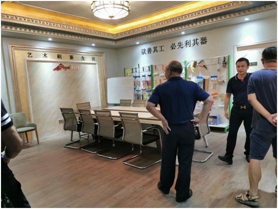 君匠世家藝術壁材 攜手華南理工大學涂偉萍教授技術創新 君匠世家藝術壁材 攜手華南理工大學涂偉萍教授技術創新