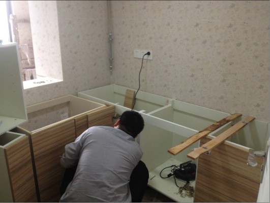 越來越多人家里這樣設計櫥柜，懊悔我家察覺晚了