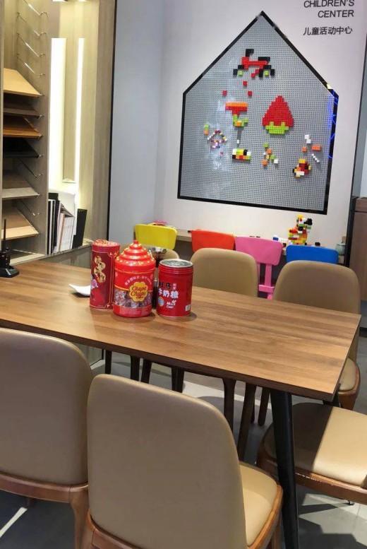 快看!極具金牌風范與品牌屬性的終端店面新形象 快看!極具金牌風范與品牌屬性的終端店面新形象