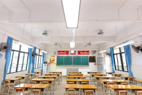 小朋友的“視情” 三雄極光也放在心上 小朋友的“視情” 三雄極光也放在心上