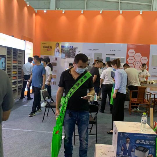 百強家具板系列| 每一面 不止有面 百強家具板系列| 每一面 不止有面