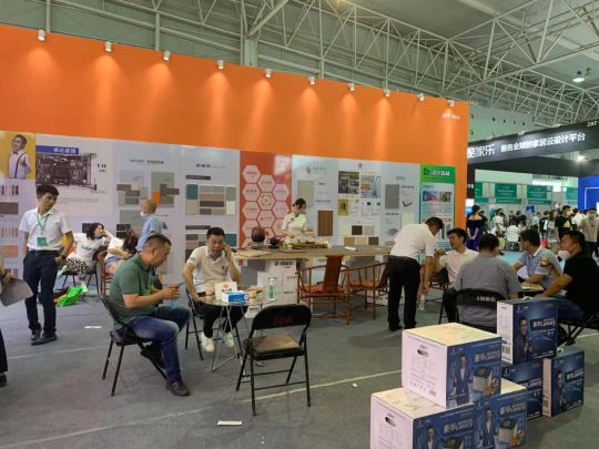 百強家具板系列| 每一面 不止有面 百強家具板系列| 每一面 不止有面