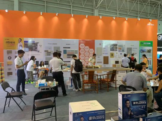 百強家具板系列| 每一面 不止有面 百強家具板系列| 每一面 不止有面