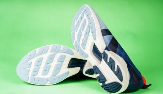 兼具實力和顏值的三款高性價比跑鞋，你最喜歡哪一款？