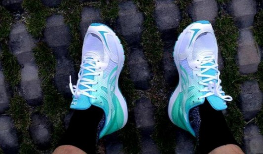 兼具實力和顏值的三款高性價比跑鞋，你最喜歡哪一款？