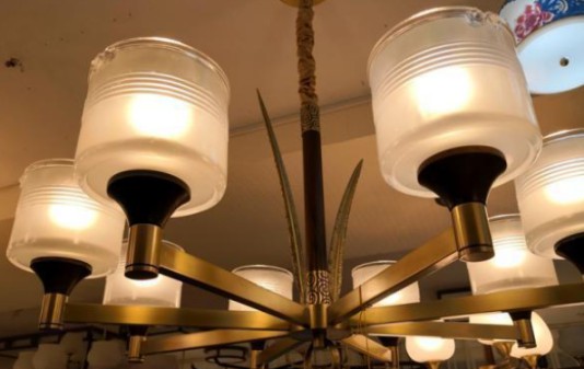 走訪華中最大燈飾市場漢來廣場，探尋新中式燈飾身影