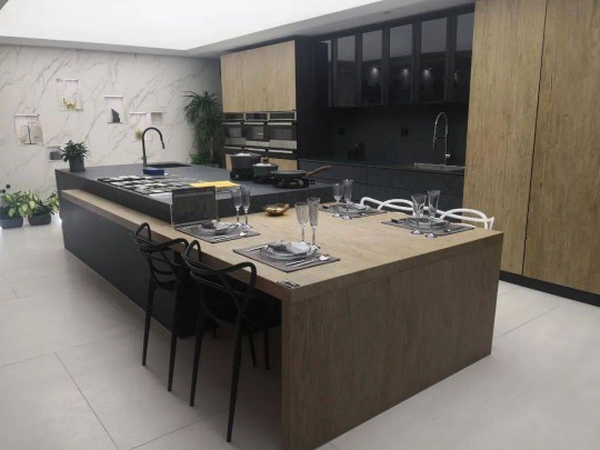 老牛說︱在巖板新賽道，你離“德賽斯模式”有多遠？ 