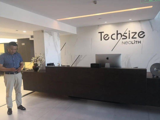 老牛說︱在巖板新賽道，你離“德賽斯模式”有多遠？ 