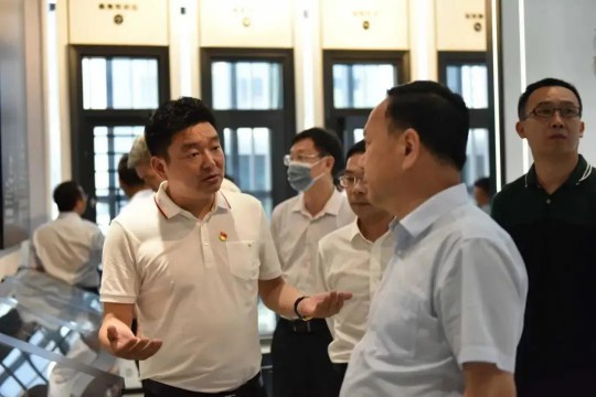 熱烈歡迎佛山市趙海副市長一行蒞臨億合門窗調研指導 熱烈歡迎佛山市趙海副市長一行蒞臨億合門窗調研指導