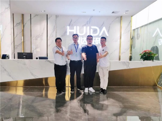 長沙瀟湘裝飾協(xié)會(huì)與惠達(dá)瓷磚正式簽署戰(zhàn)略合作協(xié)議