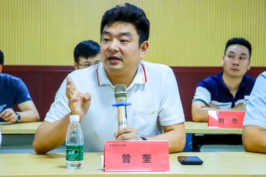 熱烈歡迎湖北省窗業協會領導蒞臨億合門窗參觀交流 熱烈歡迎湖北省窗業協會領導蒞臨億合門窗參觀交流