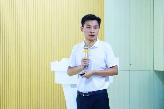 熱烈歡迎湖北省窗業協會領導蒞臨億合門窗參觀交流 熱烈歡迎湖北省窗業協會領導蒞臨億合門窗參觀交流