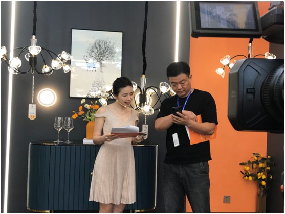 千佳元燈飾新品云直播火熱繼續 遼吉專場贏創新篇 千佳元燈飾新品云直播火熱繼續 遼吉專場贏創新篇