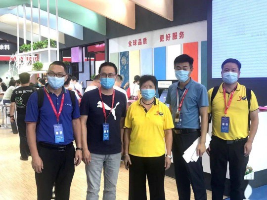 阿貝羅尼現(xiàn)代大師藝術涂料展廳