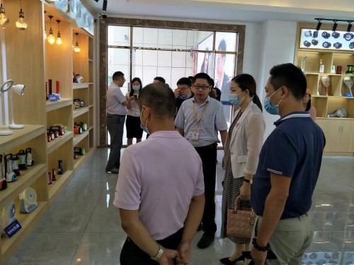 全面落實“深瑞LED合作十條”，一批LED企業考察江西瑞昌 