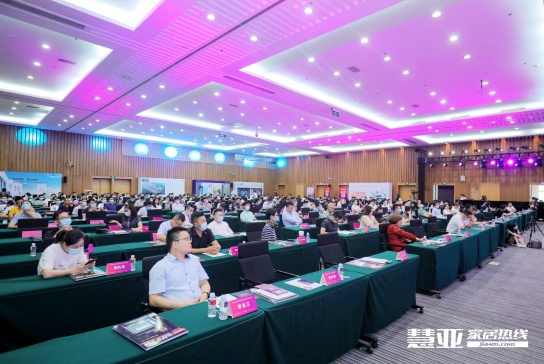 伊百麗全屋定制榮獲“2020經銷商推崇十大品牌”! 伊百麗全屋定制榮獲“2020經銷商推崇十大品牌”!