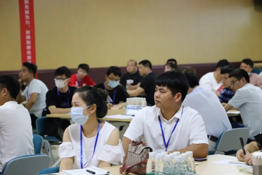 億合門窗從“新”出發,成功舉辦新一屆新商訓練營 億合門窗從“新”出發,成功舉辦新一屆新商訓練營