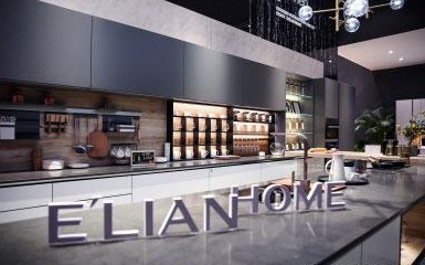 百度助力復(fù)蘇走進(jìn)伊戀家居，深入探討定制家居行業(yè)未來(lái)新機(jī)