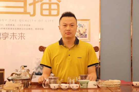 志輝燈飾:慈善與愛心,也可以有新的思路 志輝燈飾:慈善與愛心,也可以有新的思路