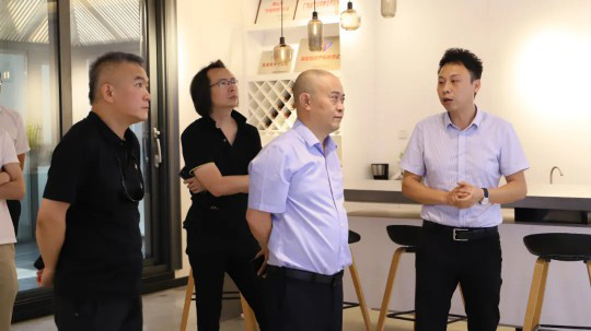 品牌大事|貴州省資源節(jié)約利用協(xié)會領導蒞臨億合門窗考察調研 品牌大事|貴州省資源節(jié)約利用協(xié)會領導蒞臨億合門窗考察調研