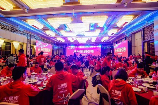 大角鹿超耐磨大理石瓷磚:爆款產(chǎn)品,實至名歸 大角鹿超耐磨大理石瓷磚:爆款產(chǎn)品,實至名歸