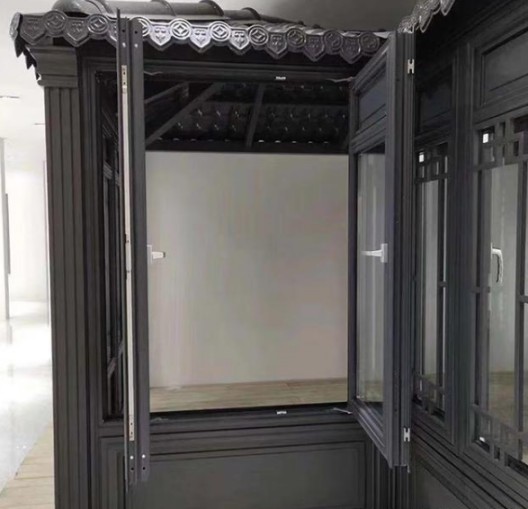 淺談為什么仿古鋁合金門窗會走紅市場