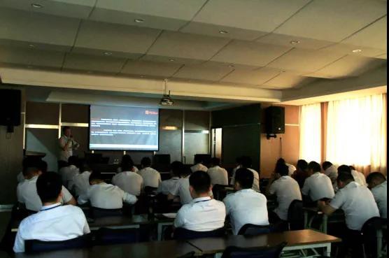 九品陶瓷榮耀原石大板培訓會圓滿舉行