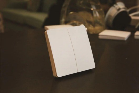 產(chǎn)品測評|鴻雁無源無線隨意貼開關(guān)，隨心智能控制