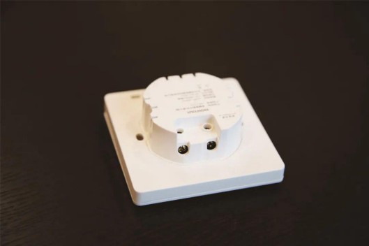 產(chǎn)品測評|鴻雁無源無線隨意貼開關(guān)，隨心智能控制