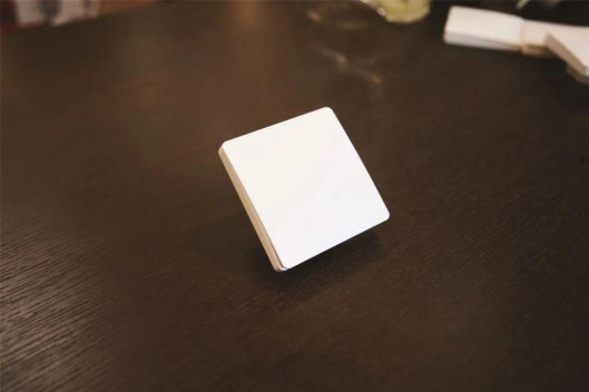 產(chǎn)品測評|鴻雁無源無線隨意貼開關(guān)，隨心智能控制