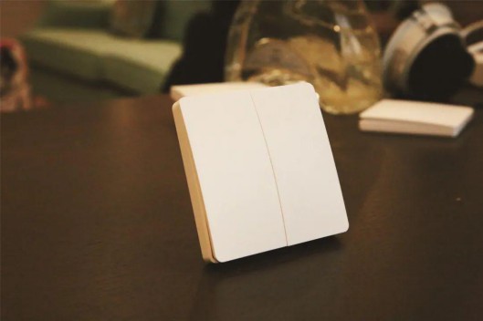 產(chǎn)品測評|鴻雁無源無線隨意貼開關(guān)，隨心智能控制