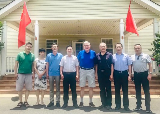 中國木材與木制品流通協(xié)會李佳峰副會長到豐林集團考察 中國木材與木制品流通協(xié)會李佳峰副會長到豐林集團考察