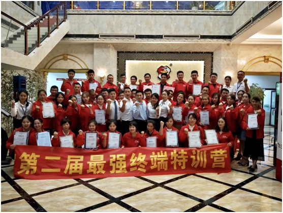 《聚焦伊盾榜樣》第一期：伊盾始興店李總的成功創業之路