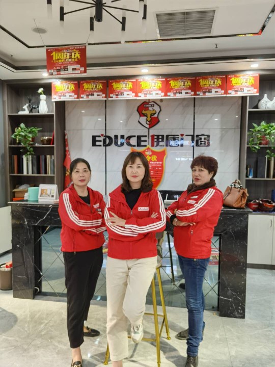 《聚焦伊盾榜樣》第八期:浙湖北鐘祥店鄭總年入500萬的創(chuàng)業(yè)路!