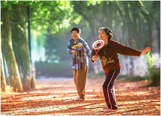 遠洋環(huán)保塑膠跑道：“秋凍”需有度，鍛煉要堅持