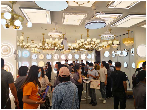 萊特美燈飾華麗亮相古鎮燈博會 人氣臻品與您金秋有約