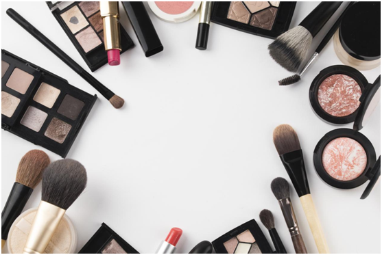 大明照明·鏡前燈產品：鏡前的您 淡妝濃抹總相宜