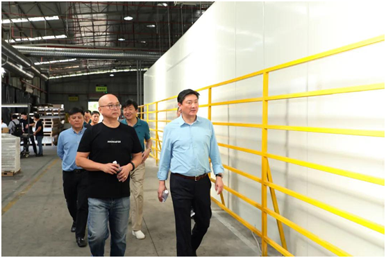 圣象集團董事長率高管蒞臨創(chuàng)意玩家 參觀交流共促發(fā)展!