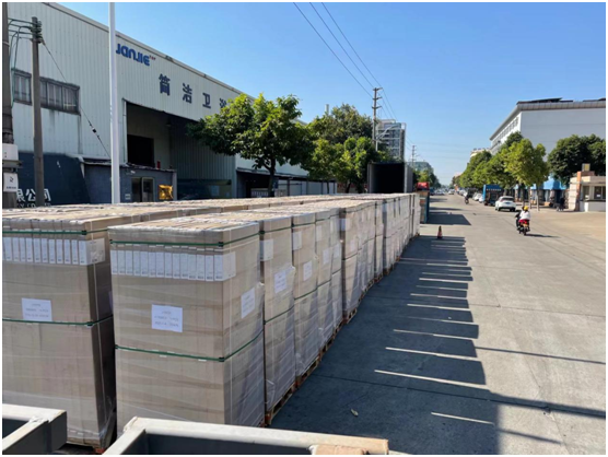 簡潔淋浴房火速前進 以高品質服務全球消費者