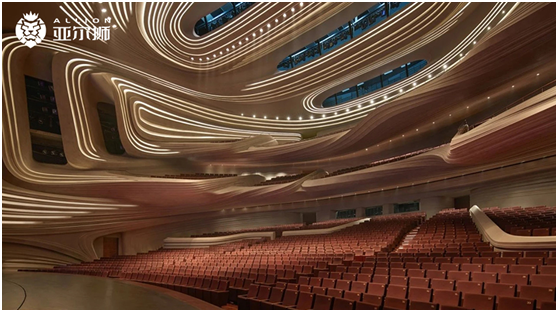 民族品牌亞爾獅鋁制品：五一勞動節(jié)，致敬時代奉獻(xiàn)者!